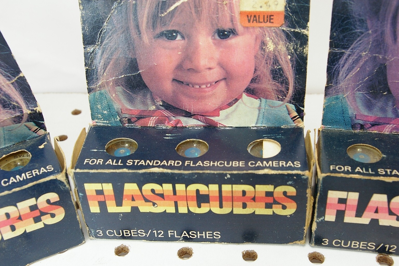 Vintage Sylvania Blue Dot Flashcubes – 4Boxes – 3 Loose Cubes – 60 Total Flashes