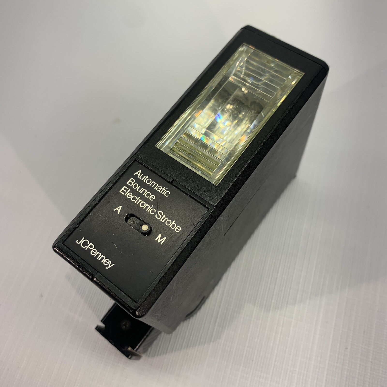 JC PENNEY Vintage AUTOMATIC ELECTRONIC BOUNCE STROBE Flash Untested