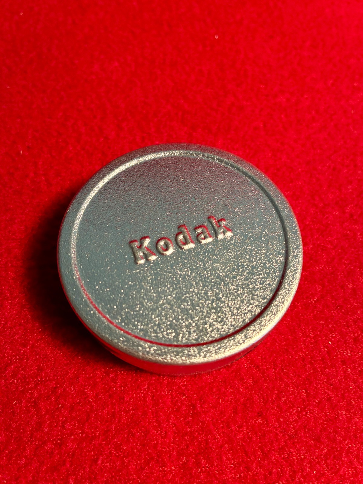 VINTAGE! 1950s Kodak metal canister tin with new reel roll of 8mm film (R-140)