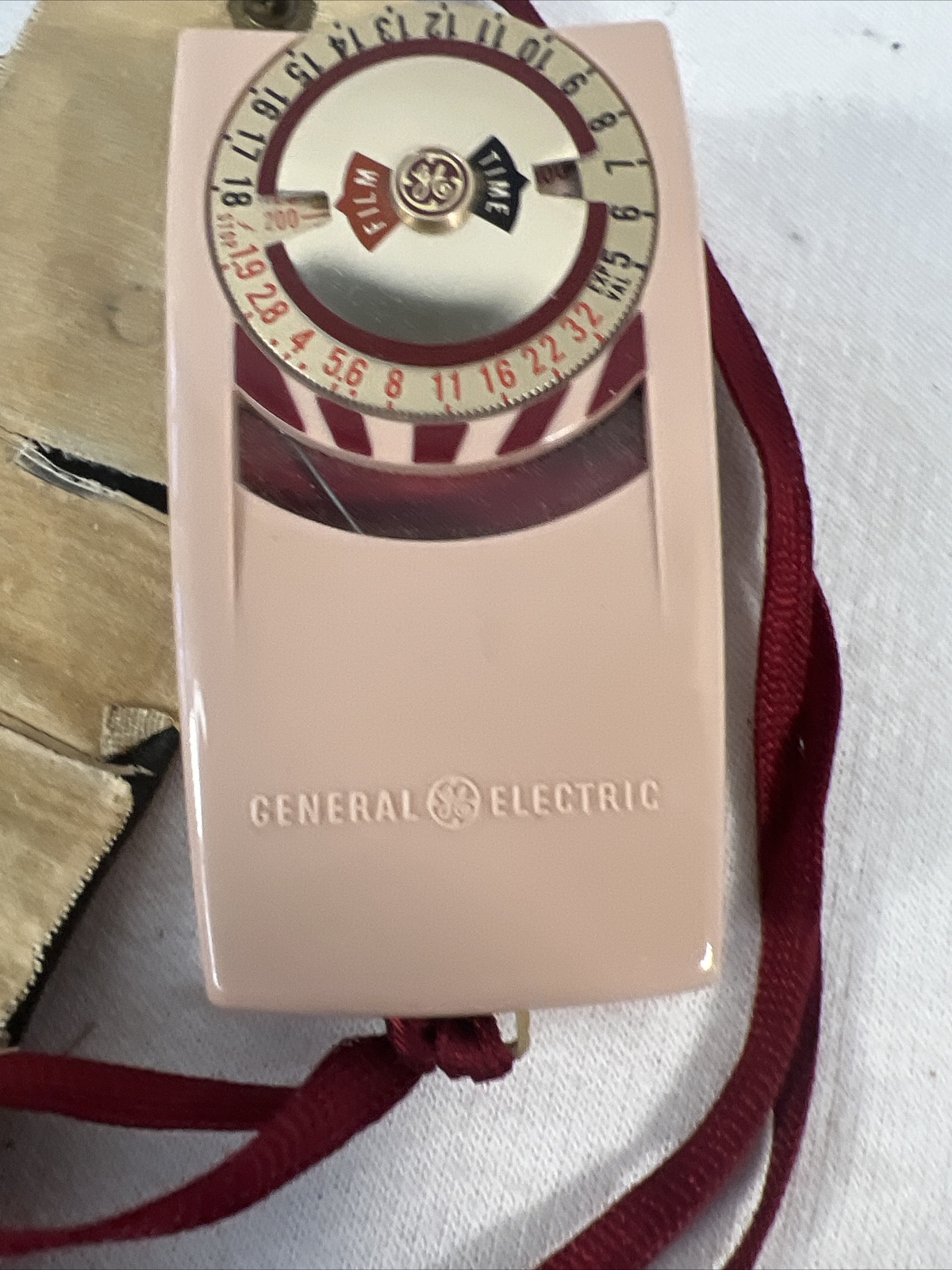 Vintage General Electric Mascot Model PR-35 Light Exposure Meter With Case