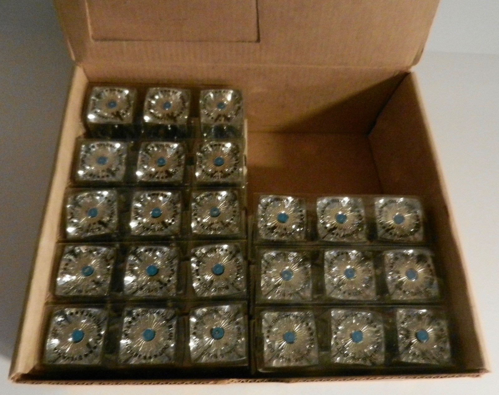 Vtg New Old Stock Box Sylvania Flash Cubes Blue Dot 24 Flashcubes Store Display