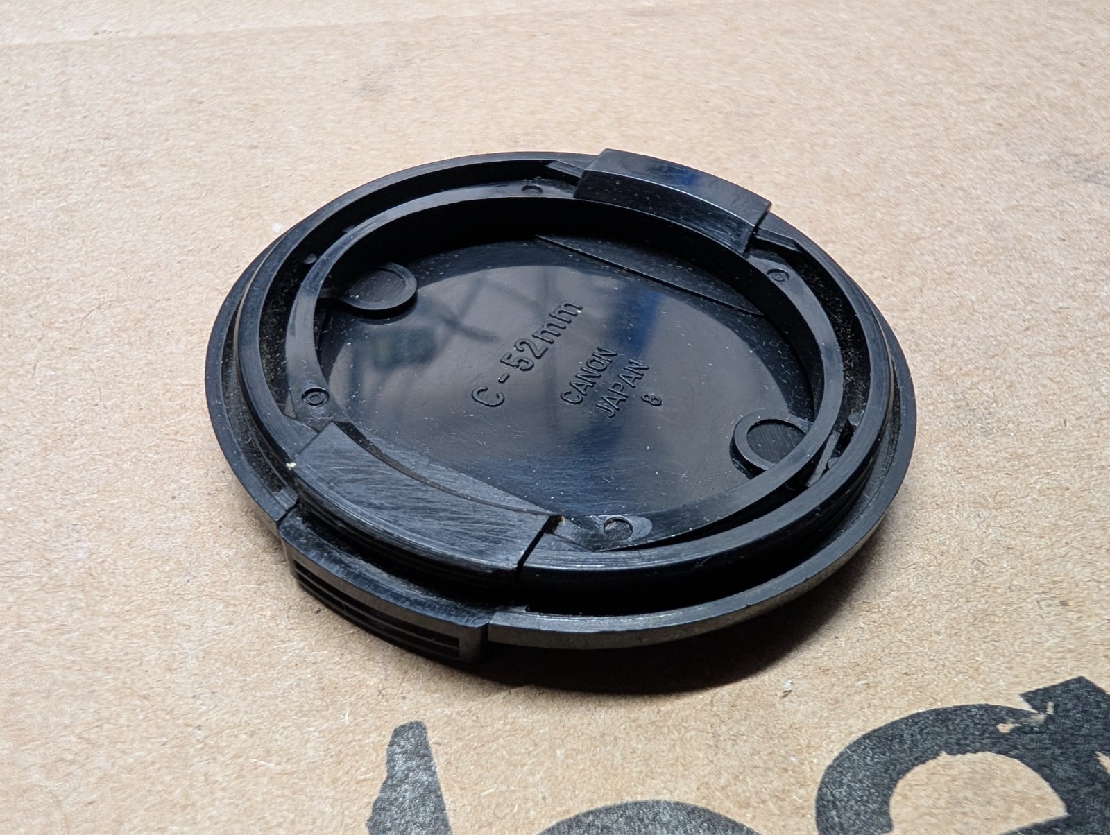 Canon C-52mm Front Pinch Lens Cap – Genuine Original – Made in Japan