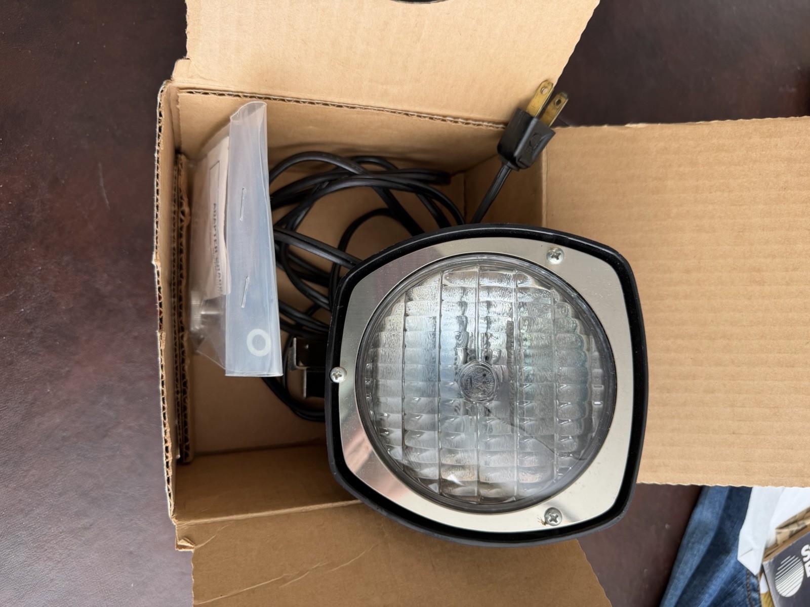 Vintage Sears Super 8 650 Watt Sealed Beam Movie Light Model 8846 w/ Box