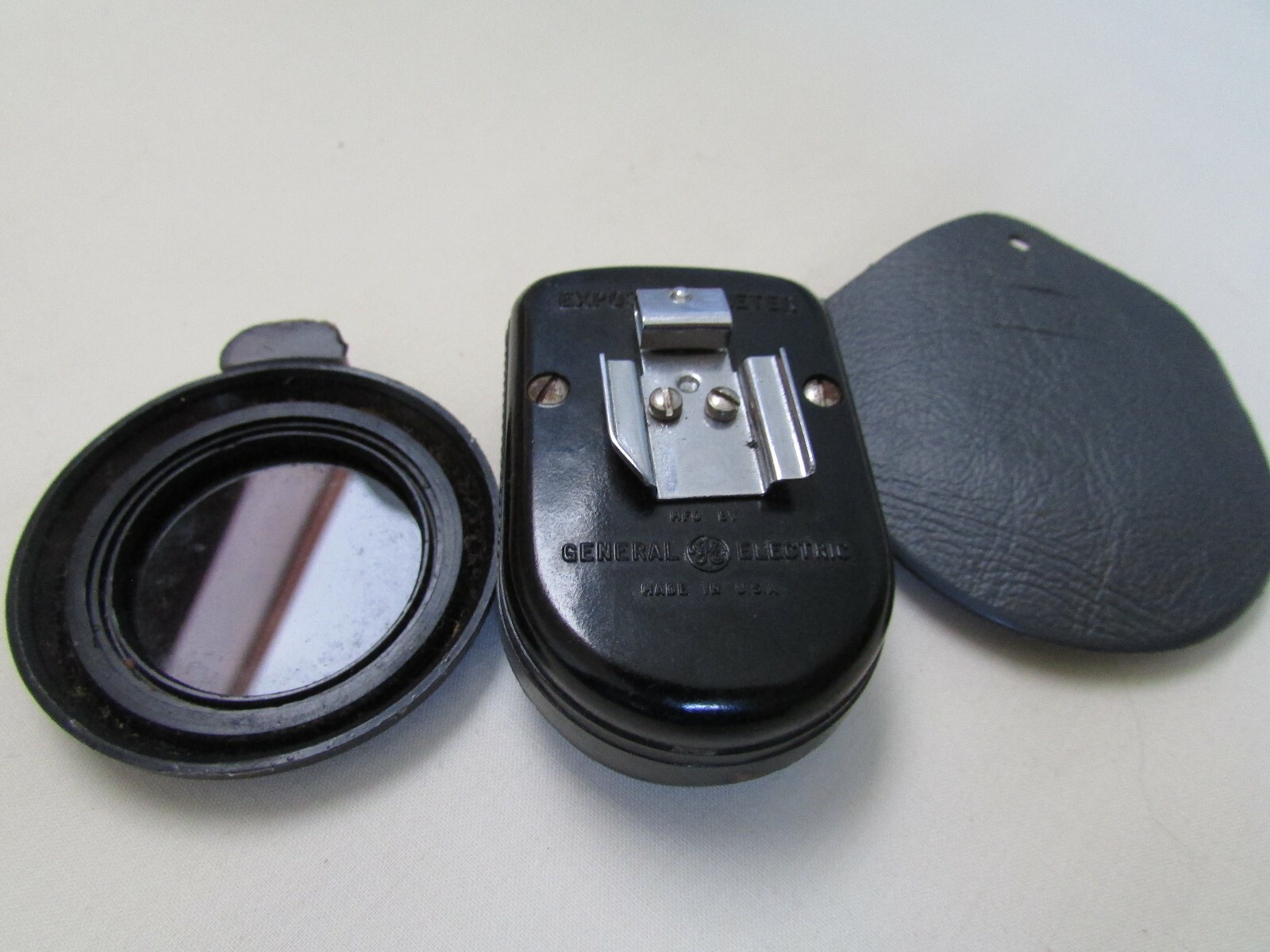 Polaroid Speed Exposure Meter GE and Light Reduces for 3000 Film Outdoors