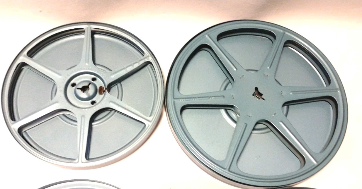 2 Vintage Blue Metal 8mm Film Reels and Canisters 6″ Compco 7″ No Name B2