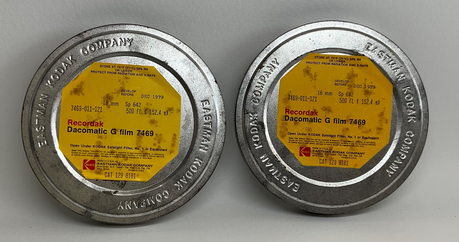 2 Empty 16mm 500′ Foot Feet Eastman Kodak 7″ Inch Metal Tin Film Canisters Cans