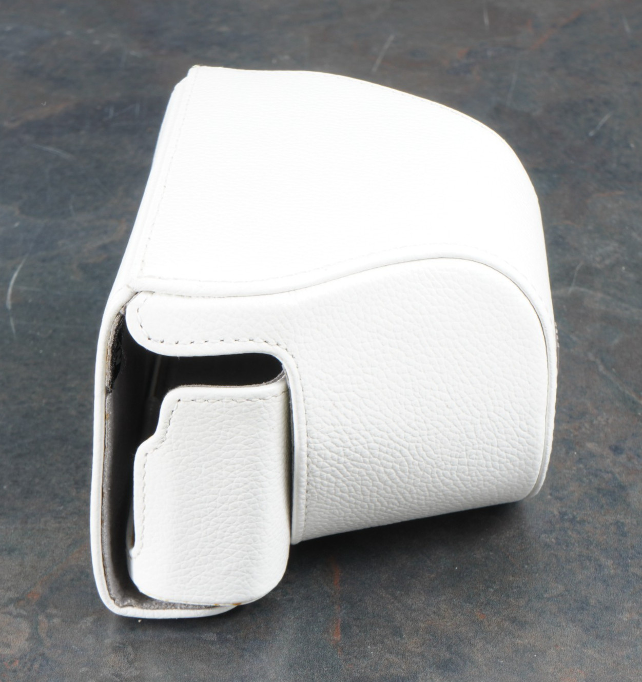 -[EX++]GENUINE BEIGE NIKON LEATHER CASE NB-2200S FOR NIKON SERIES 1 CAMERAS