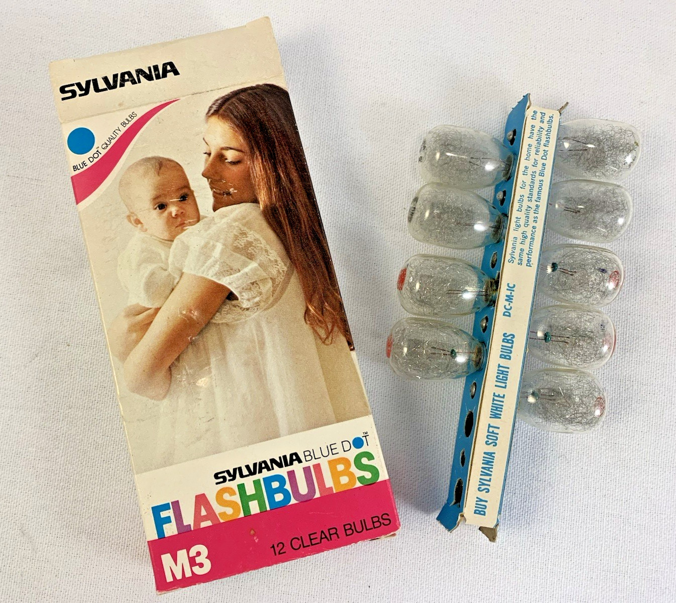 Vintage Sylvania Blue Dot Flashbulbs Open Boxes-Lot of 2 M3 & M3B Blue & Clear