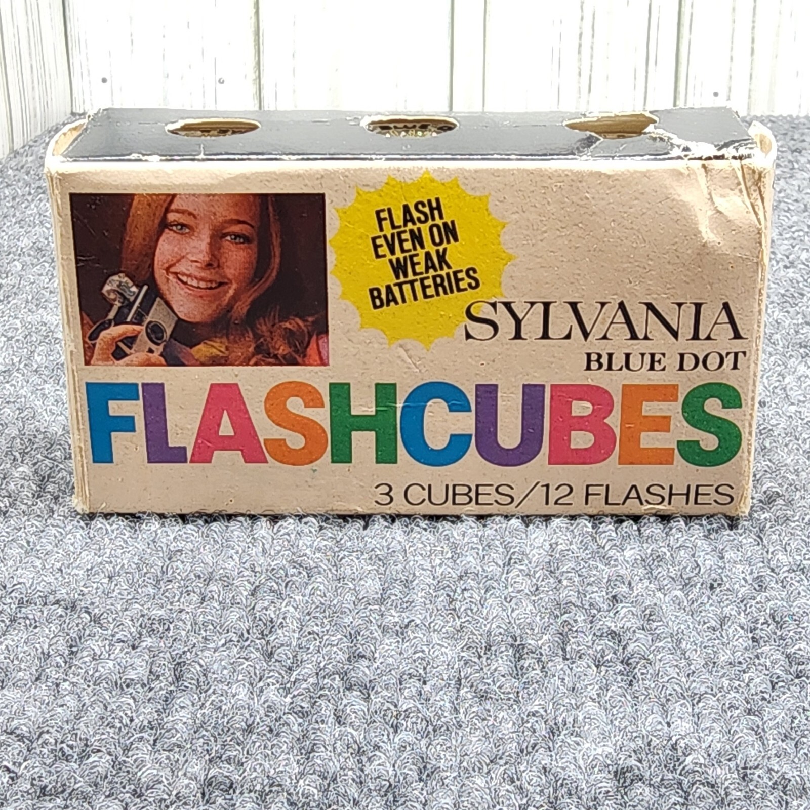 Flash Cubes Sylvania Blue Dot VTG 7 packs Of 3 Cubes ea. And 2 Flash Bars NOS