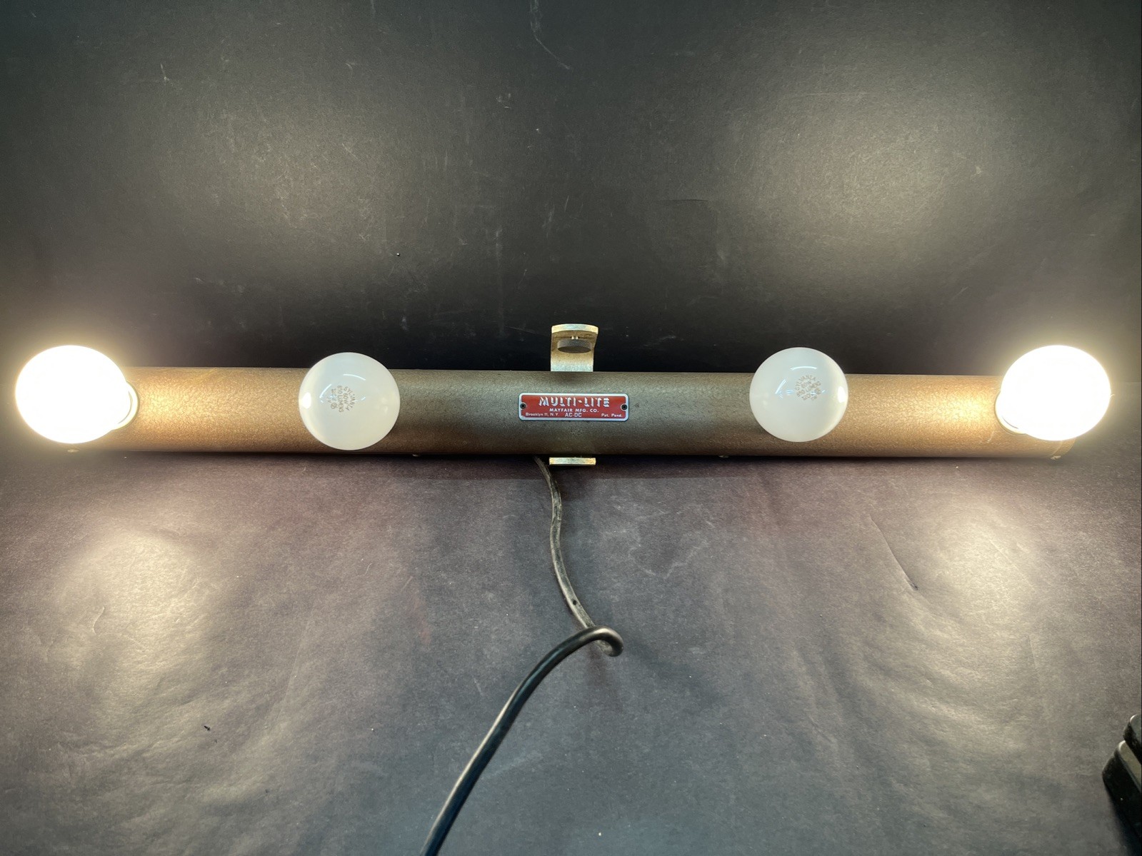 Vintage Mayfair Multi Lite Photography Light Bar 28” Long 4-Bulb WORKS 115V Max