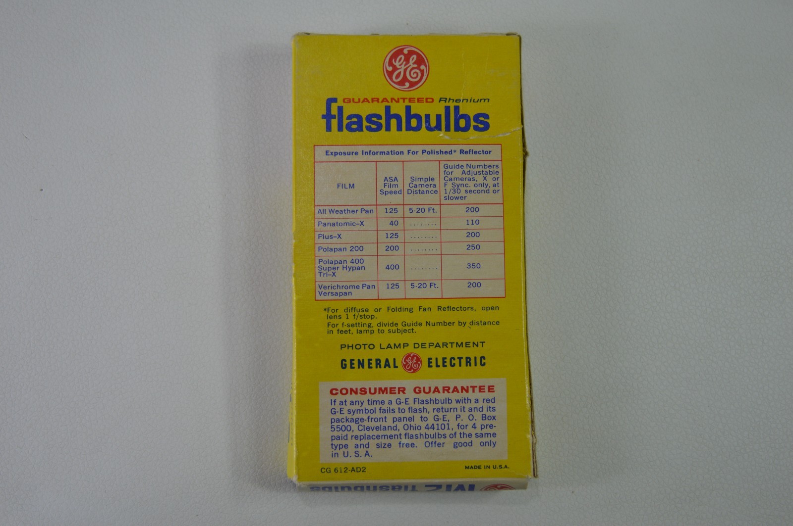 M2 and M2B Flash Bulbs Lot of 14 GE General Electric Power Mite Vintage