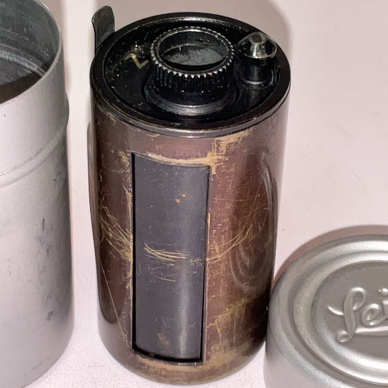 Vintage Leica Leitz Wetzlar Germany Reloadable 35mm Film Cassette w/ Metal Case