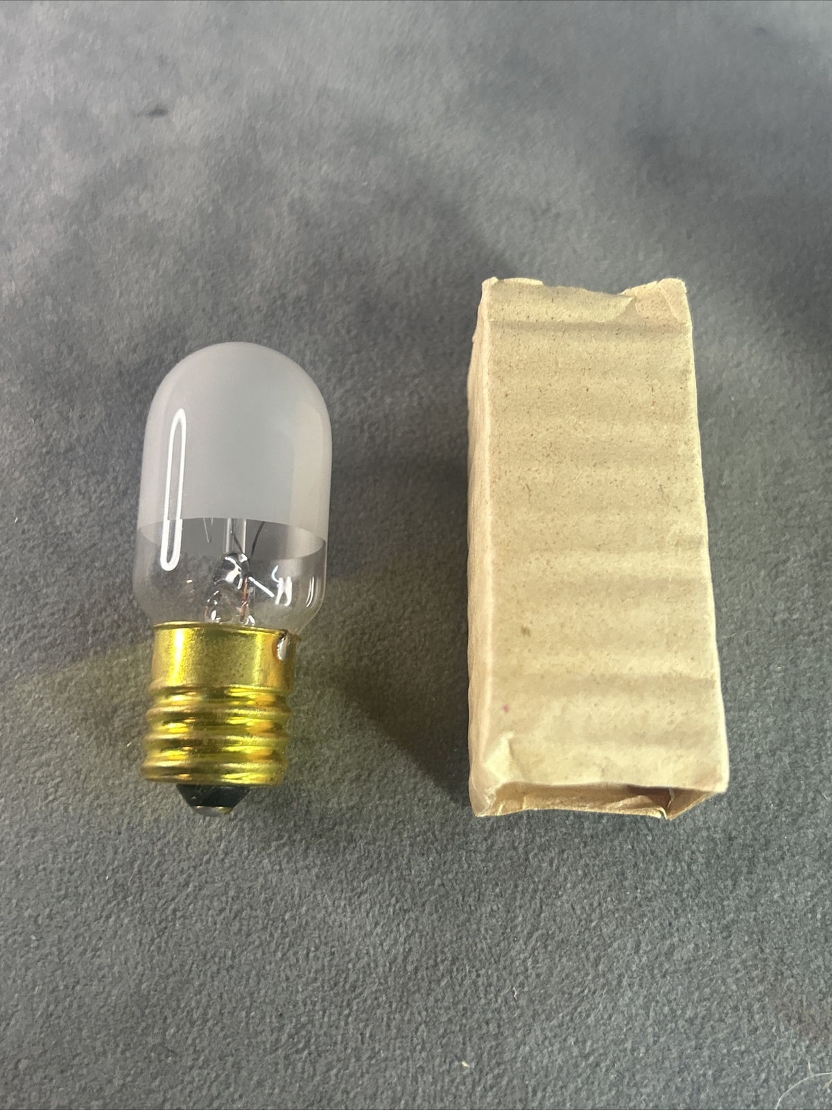 Vintage Sears Parts Lightbulb Model No. 158 Part No. 3811 New Old Stock