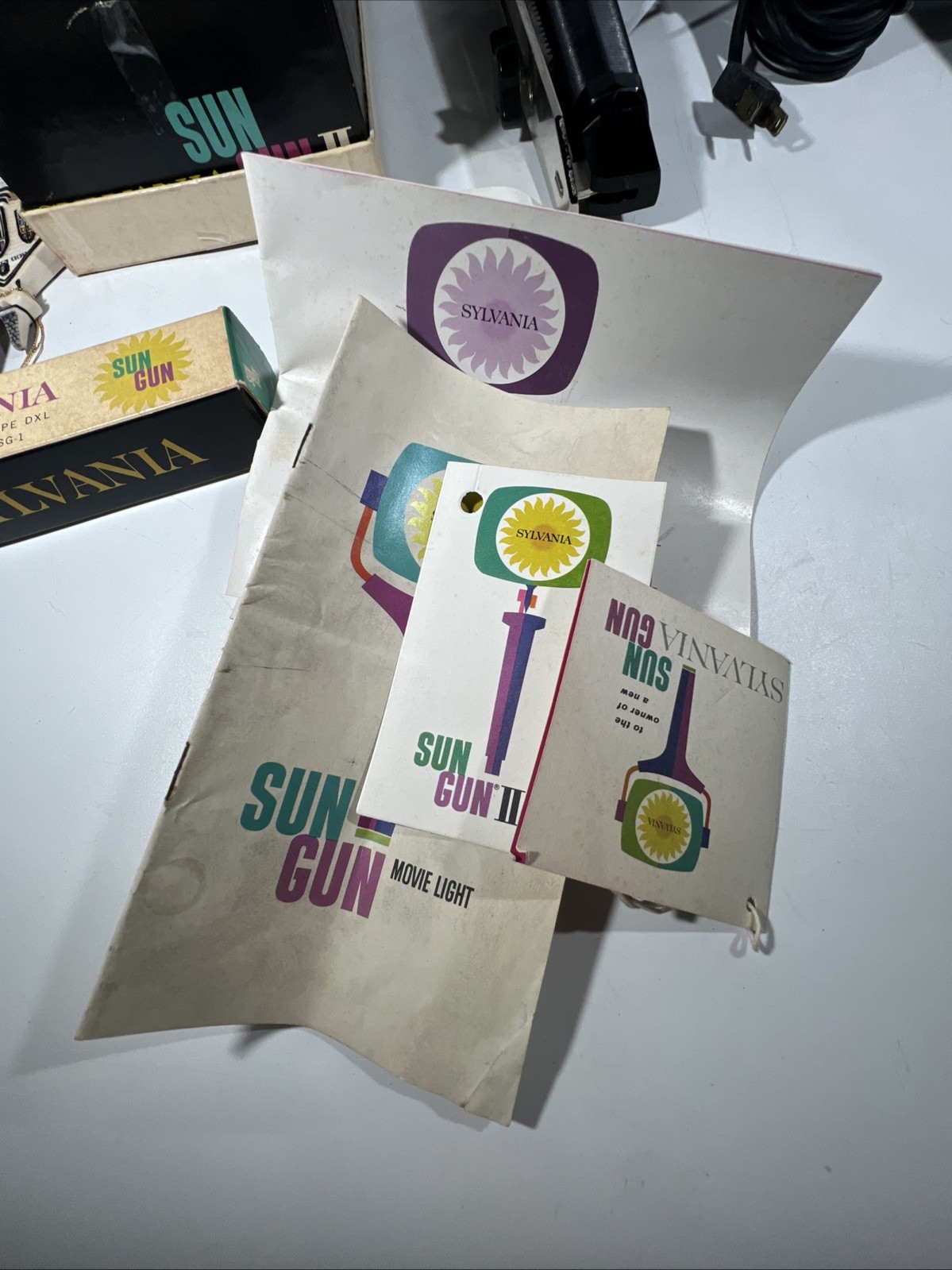 Cintage Sylvania SG1 & SG2 Sun Gun Movie Light Original Box Tested Working Lot
