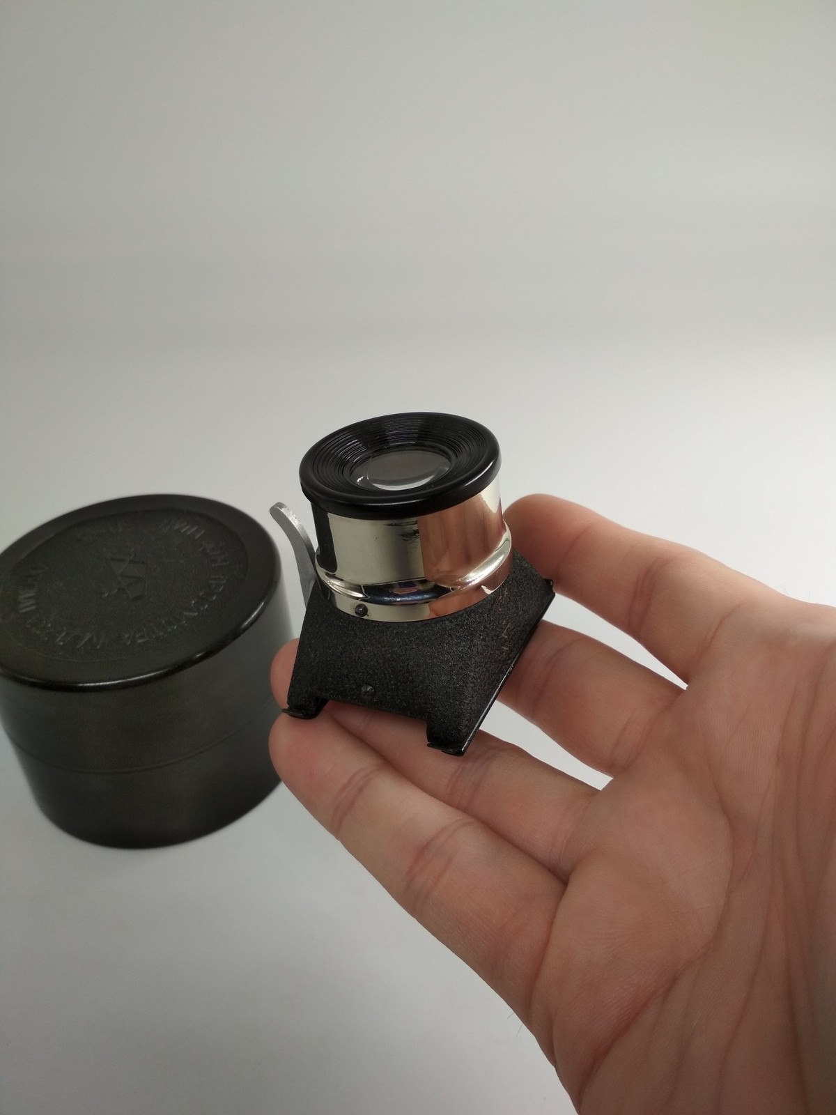 Magnifying glass for viewing 35 mm film photo, made in USSR, *917
