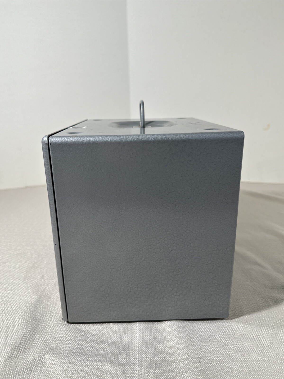 VTG BRUMBERGER 8MM METAL REEL HOLDER CASE STORAGE CASE ONLY 1950 MID CENTURY