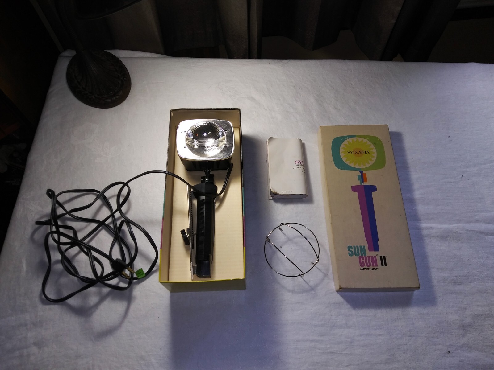 Vintage Sun Gun II 2 Movie Light Sylvania SG-55 Working with Box & Instructions