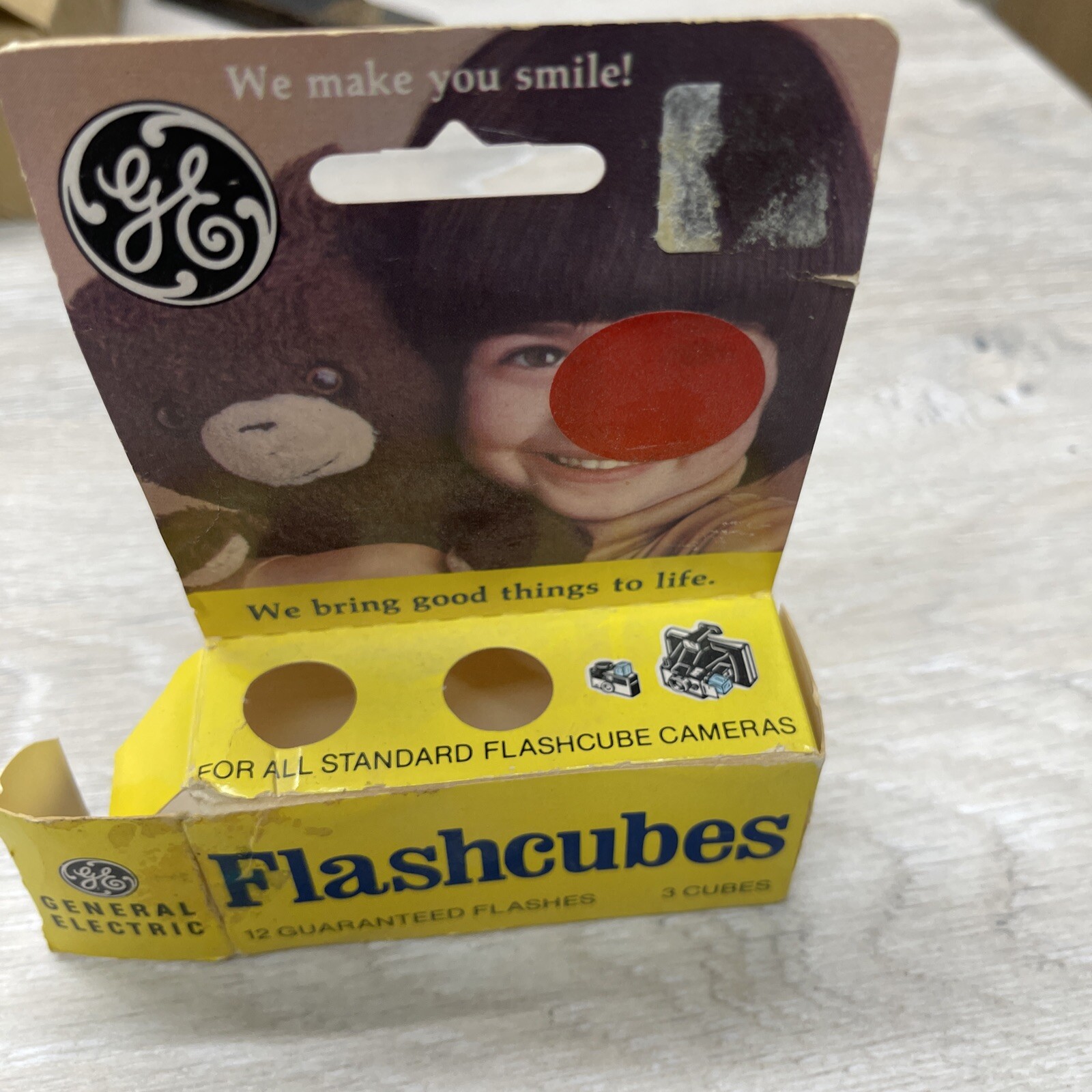 GE General Electric Vintage Camera FLASH CUBES Original Box & 3 Cubes