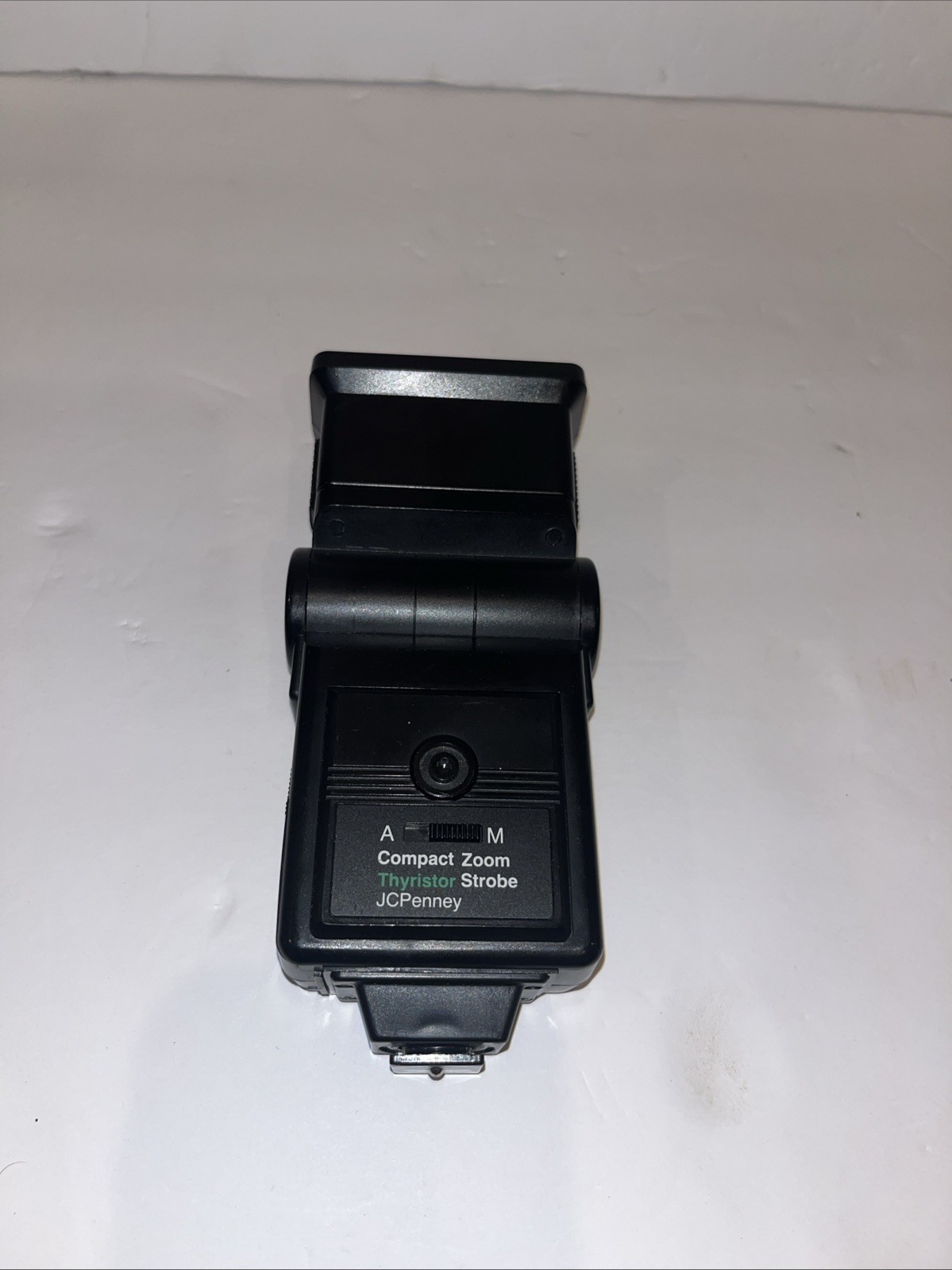 JCPenney Compact Zoom Thyristor Strobe FLASH Tilt Head