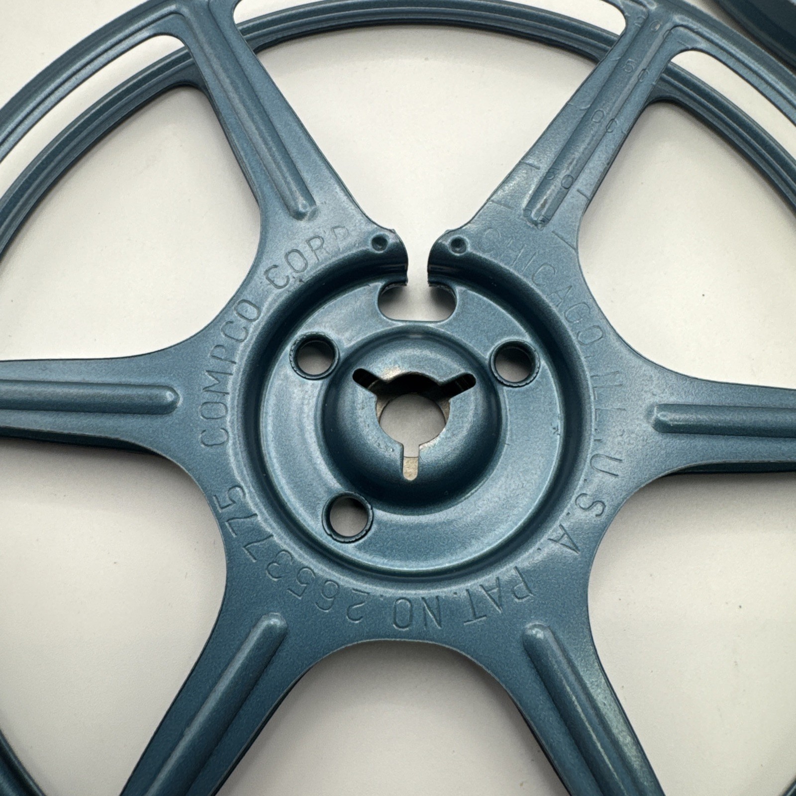 Vintage 8mm 200 Ft 5 Inches Metal Movie Reel with Metal Case – Compco USA