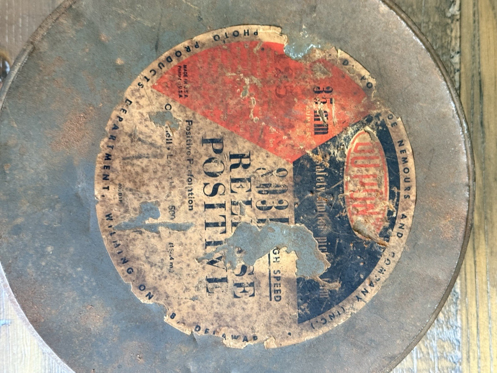 Vintage DuPont 35mm High Speed Release Positive Film Reel Tin Empty Canister