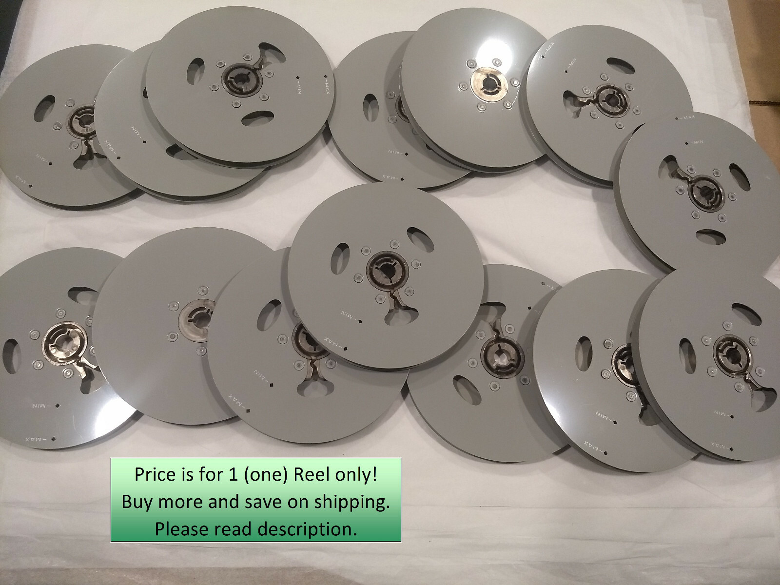 1 (one) Vintage Super 8 Movie REEL, No film 6″ 300ft, 3oz, R605, Made USA