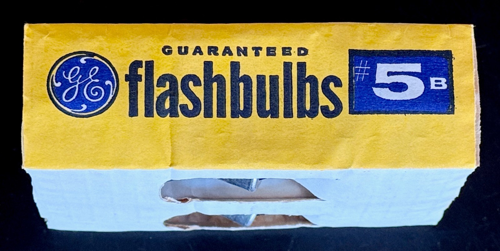 Vintage General Electric Blue Rhenium Flashbulbs / Box of 12 Unused / #5B