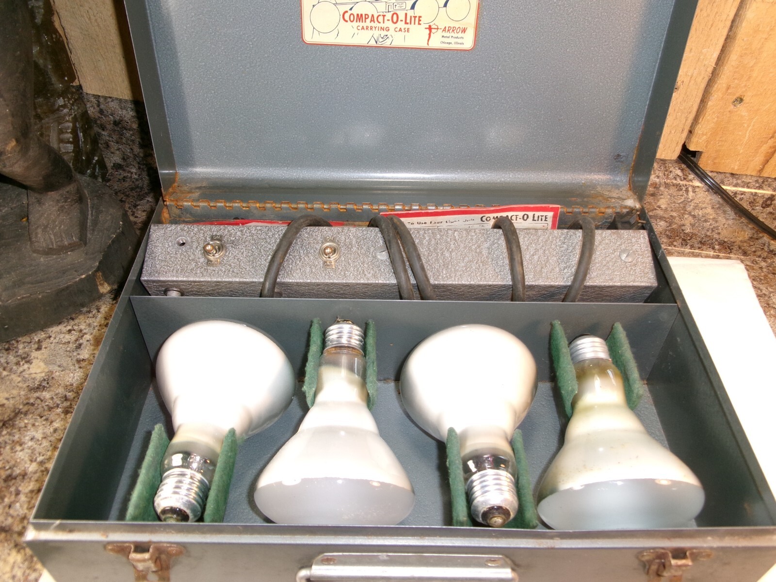 Vintage Arrow Compact-O-Lite Light Bar ~ Working