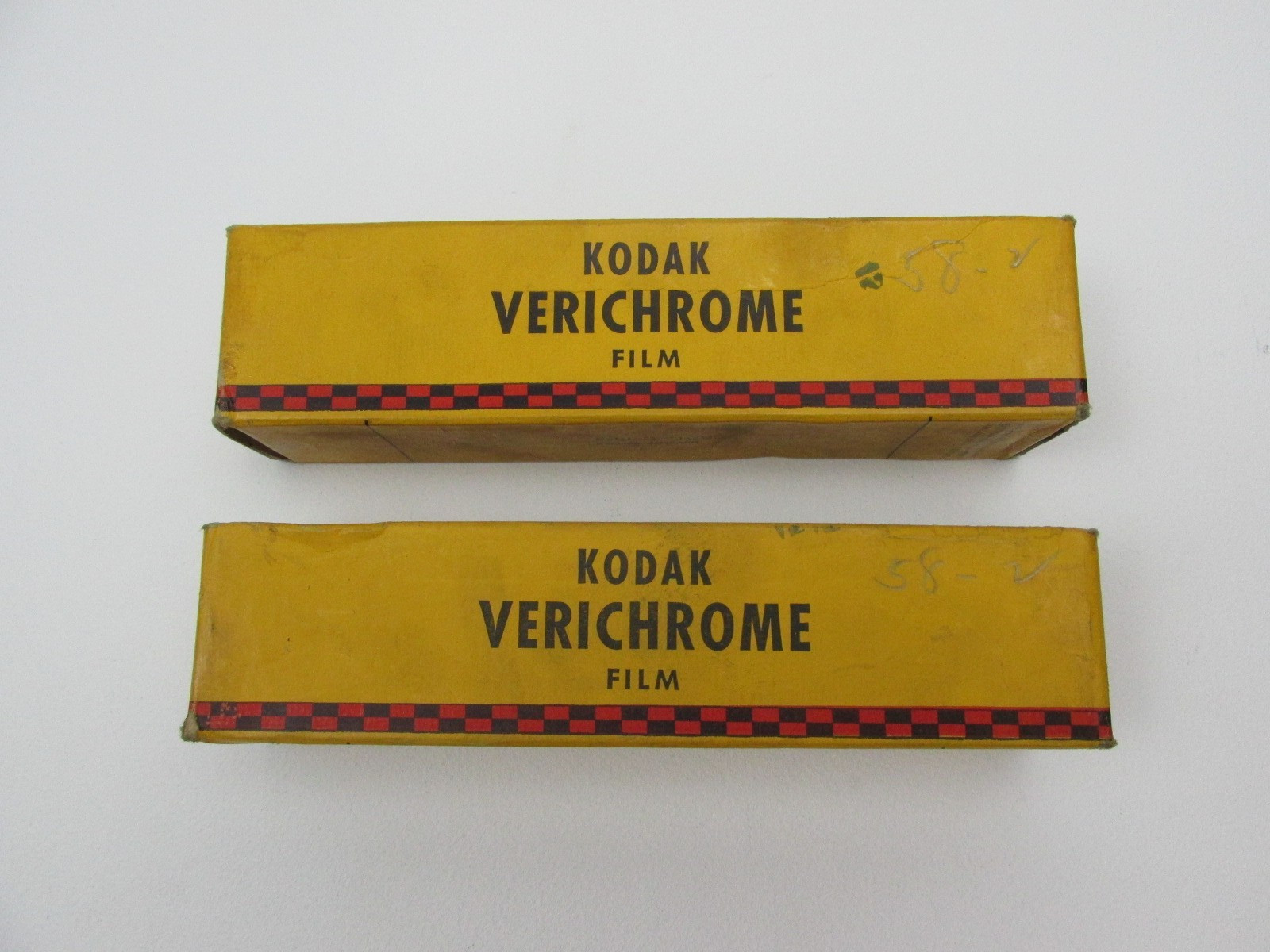 Vintage 1944 Kodak Verichrome Film V-104 Lot of 2 Sealed 5×4″