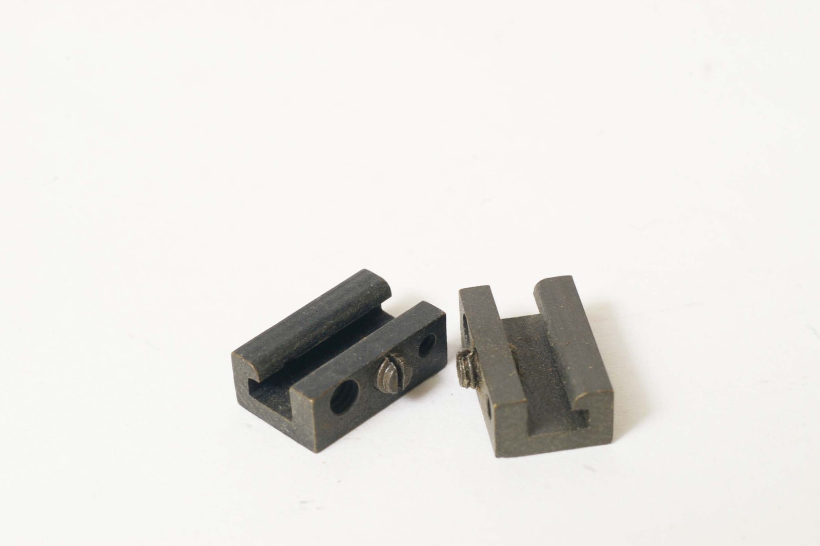 F93106~ Graflex Graphic Crown Speed Pair (2) Infinity Stops – 12.6mm