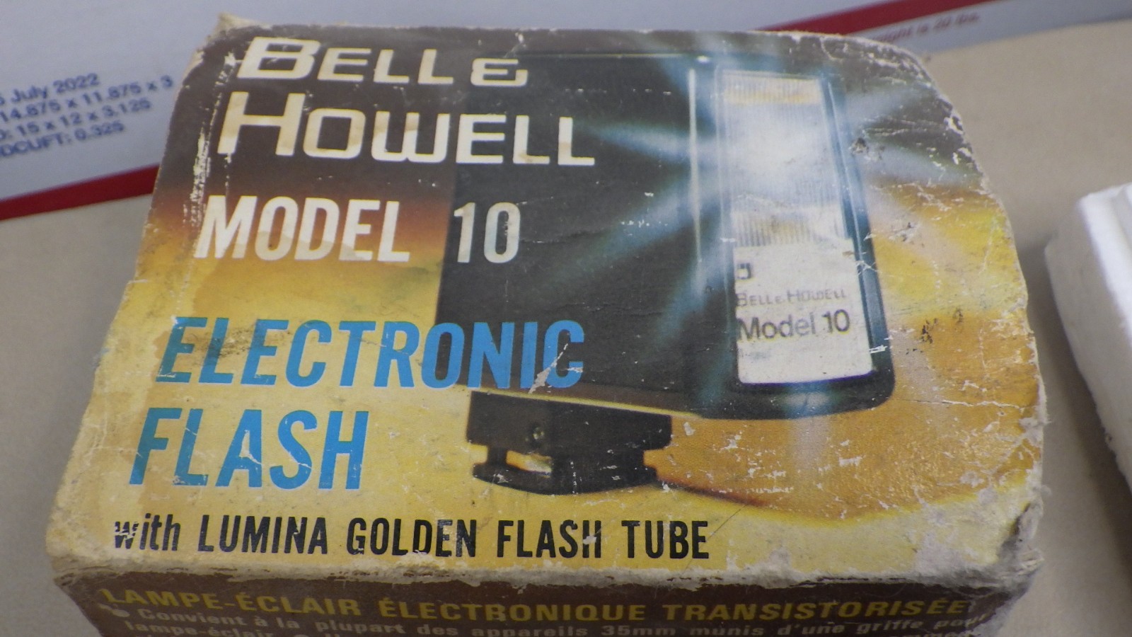 Vintage Bell & Howell Model 10 Electronic Flash