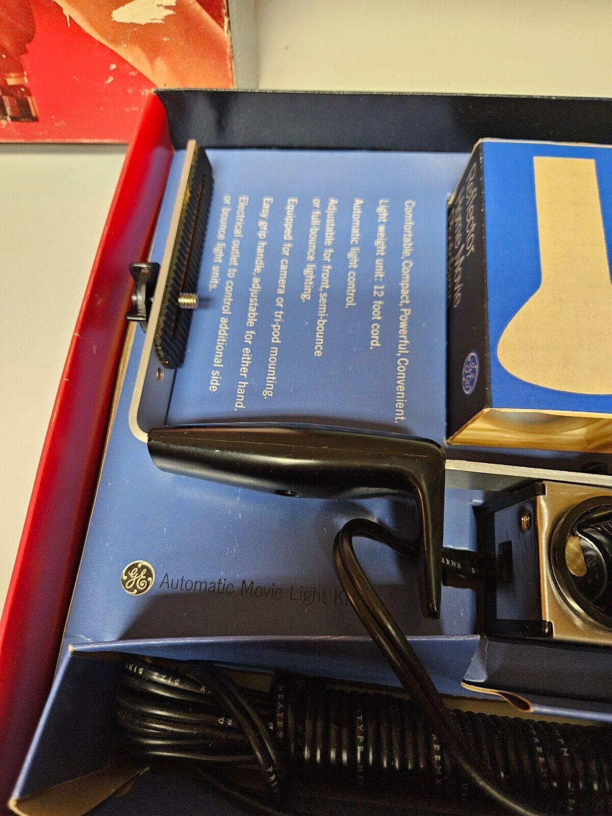 Vintage GE Automatic Movie Light Kit – New Old Stock – Works