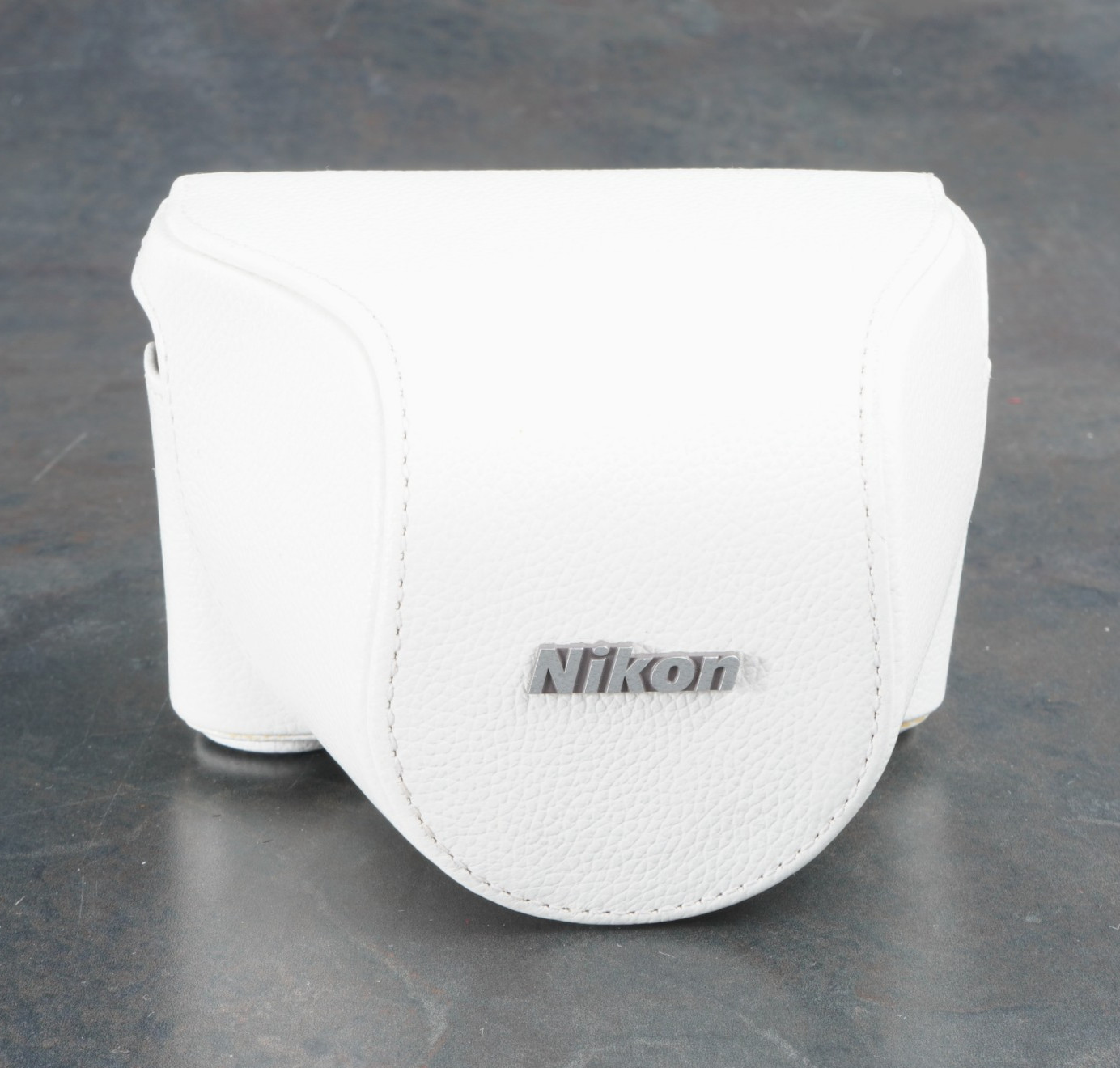 -[EX++]GENUINE BEIGE NIKON LEATHER CASE NB-2200S FOR NIKON SERIES 1 CAMERAS