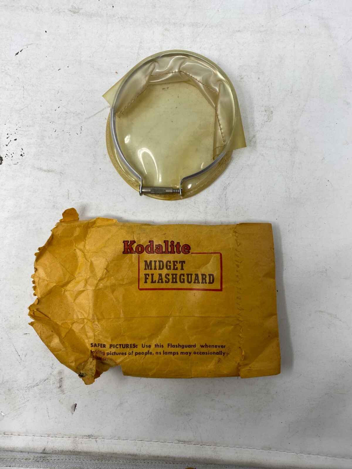 Kodak Kodalite Midget Flashguard: vintage flash cover