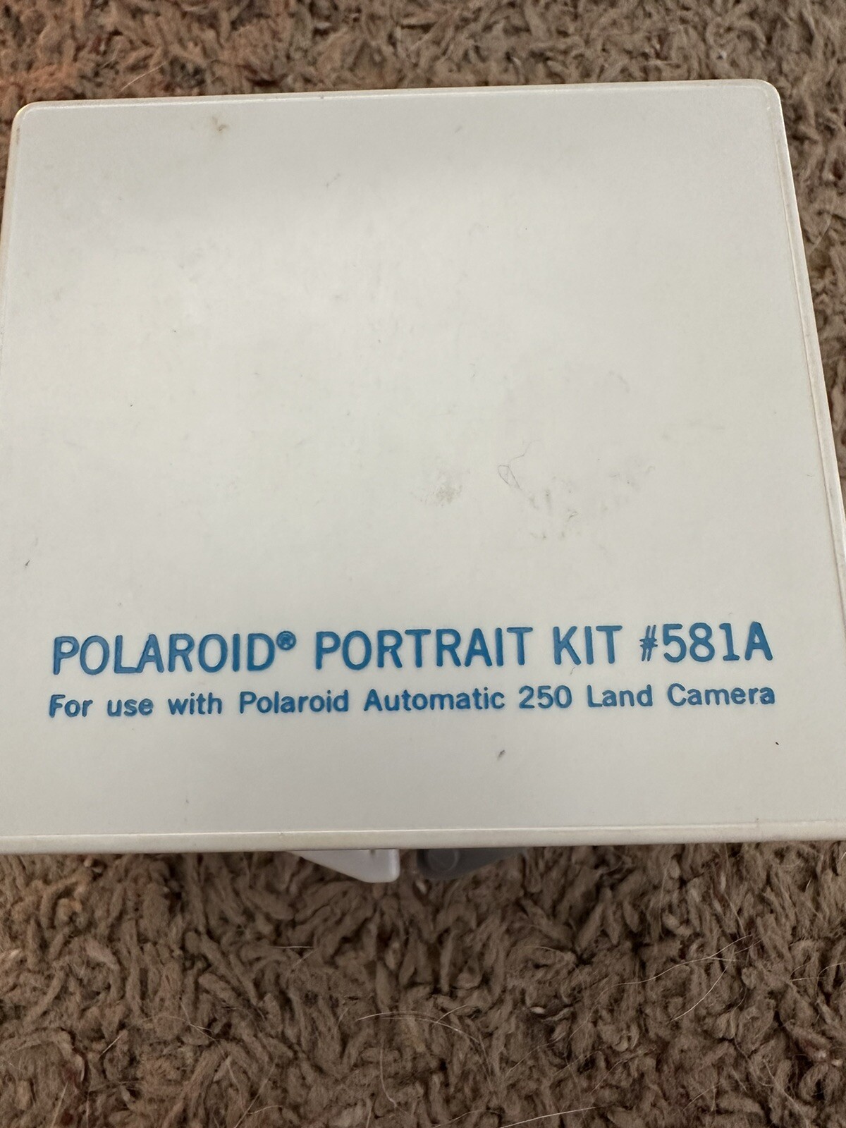 POLAROID Portrait Kit #581 Vintage