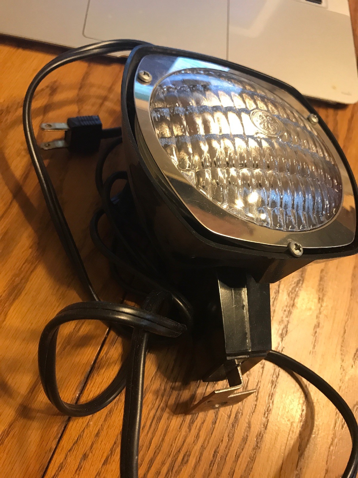 Sears Super 8 Sealed Beam Movie Light Model 8846