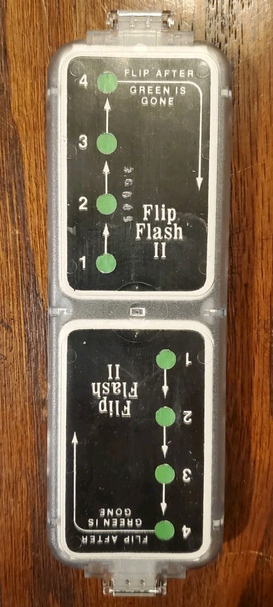 Huge Vintage Flash Lot -GE Flash cubes, Flip Flash, Sylvania AG1 Bulbs, Some NOS