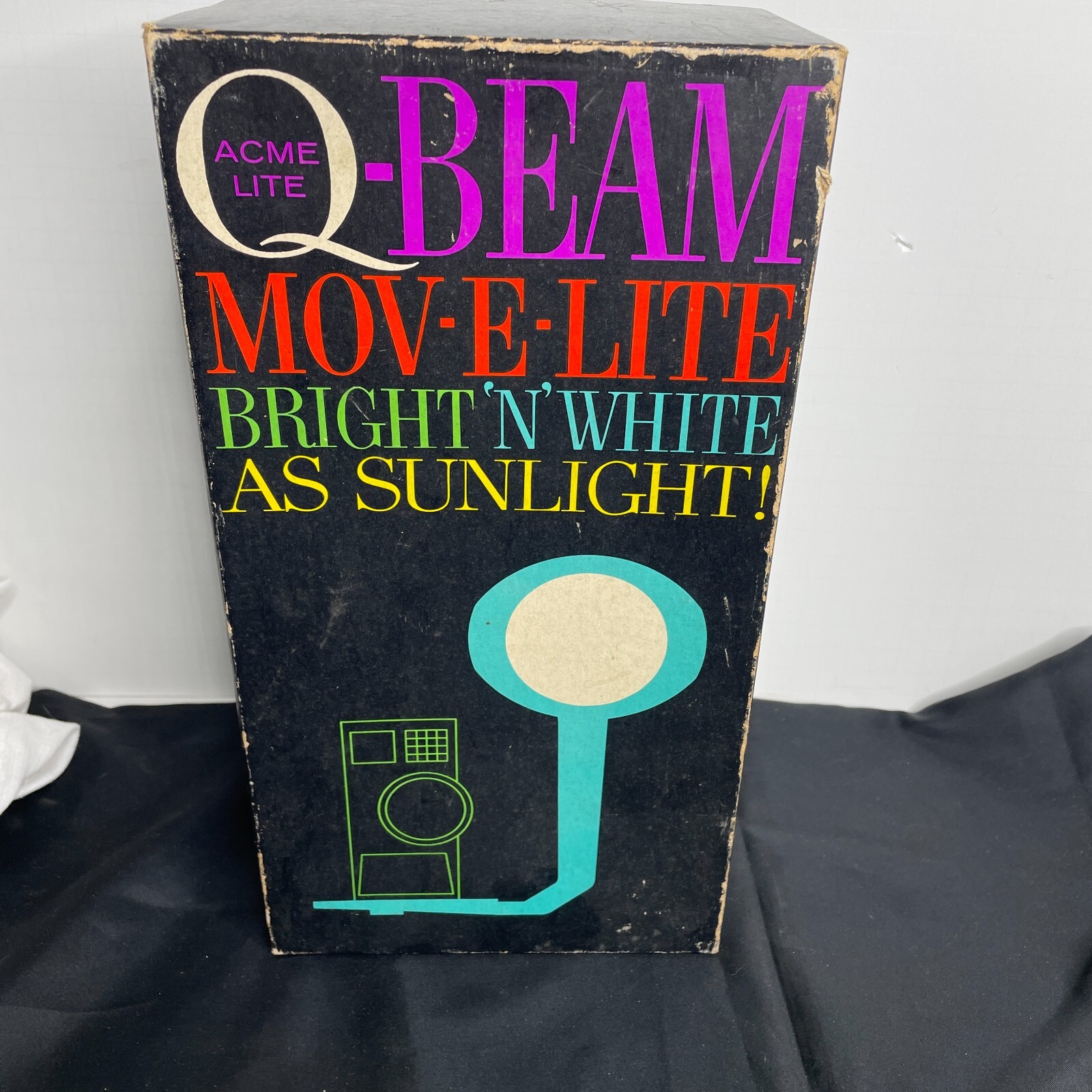 Vintage Acme Lite Q-Beam Mov-E-Lite Bright ‘N’ White As Sunlight.