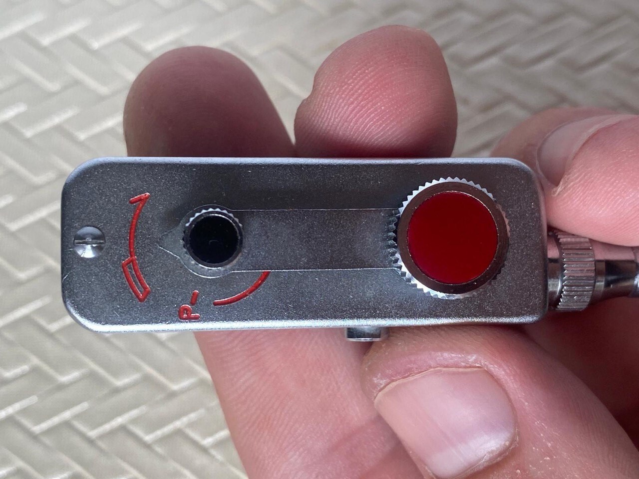 Automatic starter for vintage cameras. Autoknips. Germany. Original case