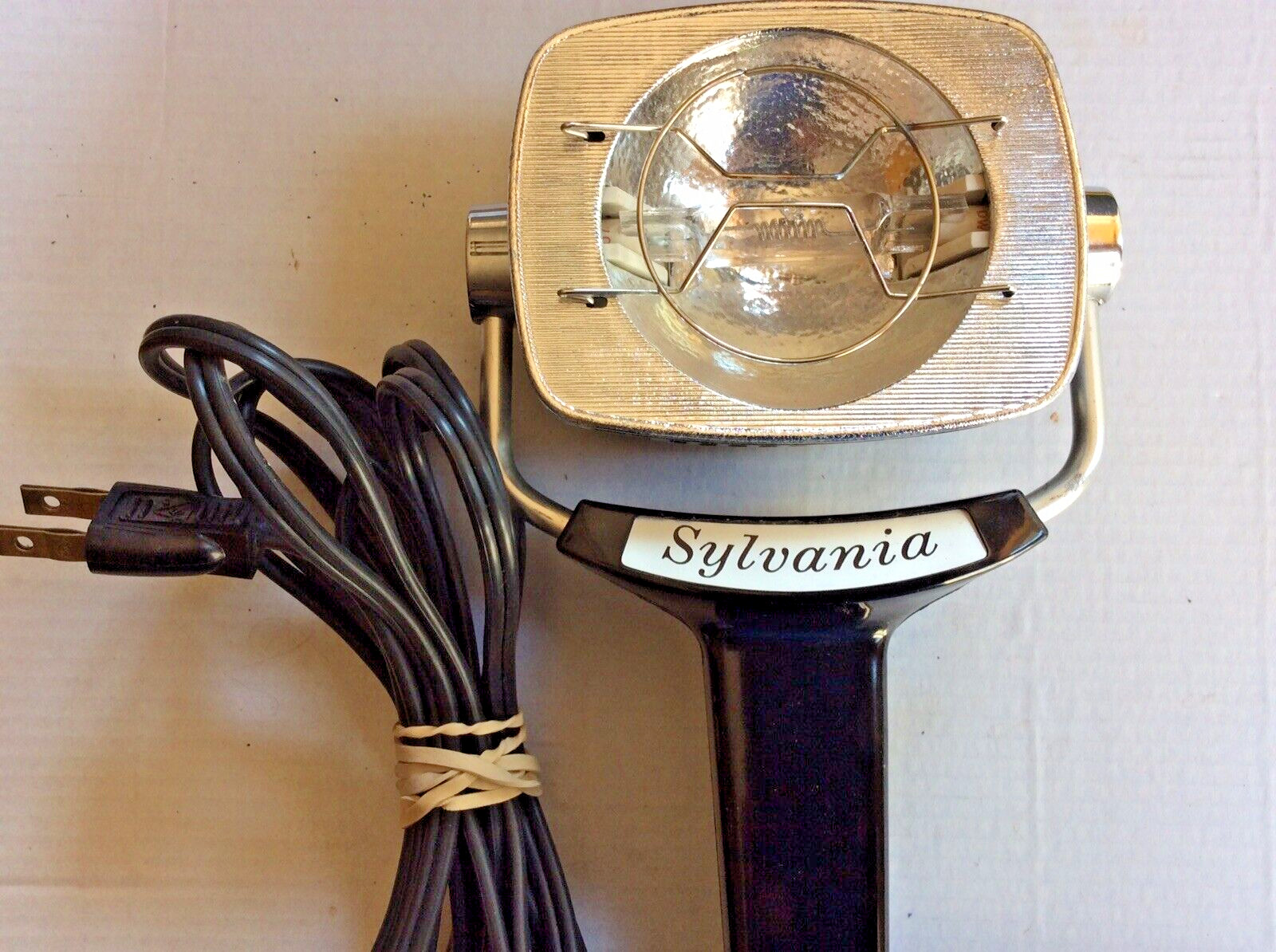 Circa 1960’s Sylvania Sun Gun Movie Light #SG50-excellent Condition-Bulb Works