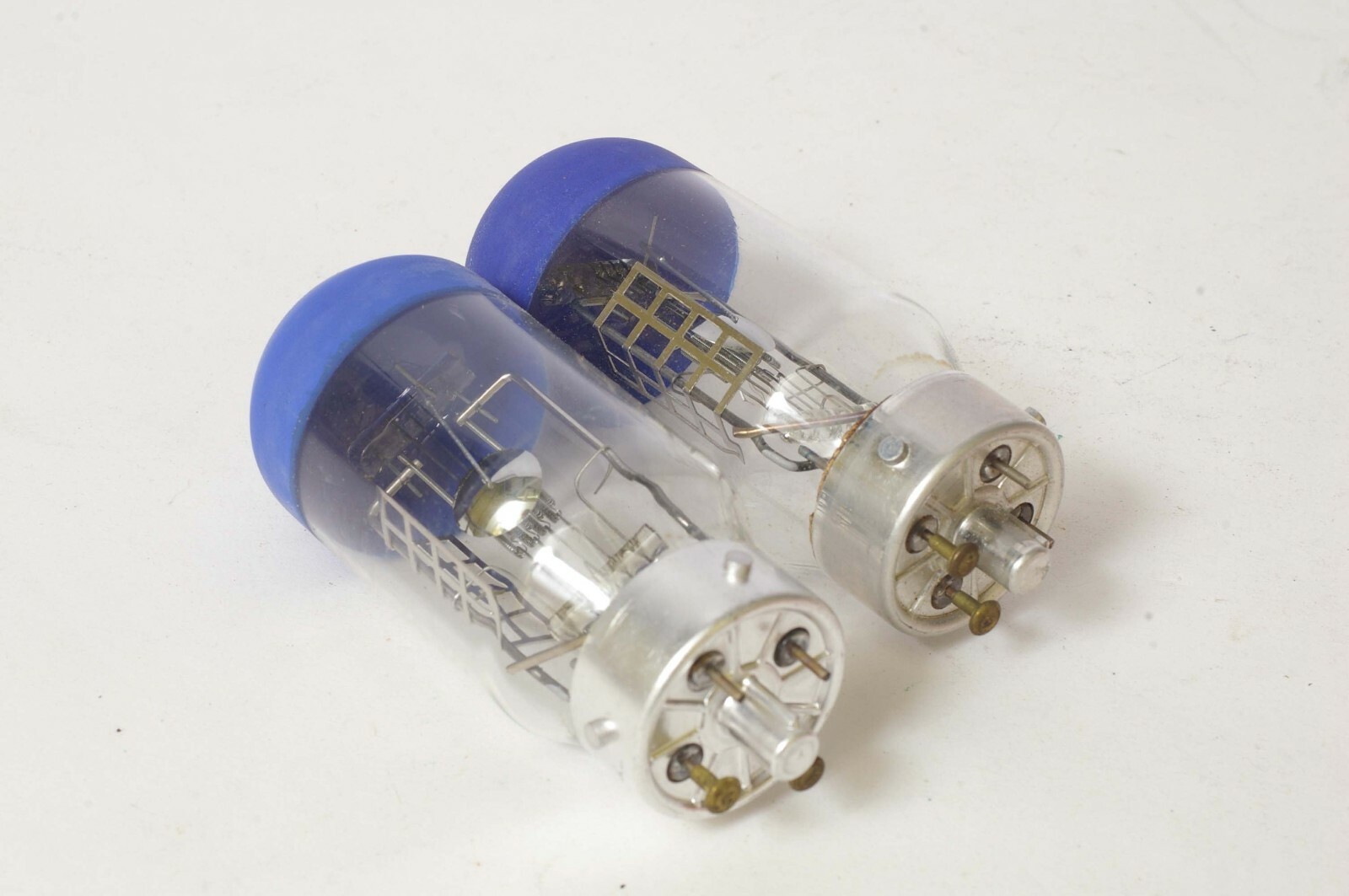 F90455~ TWO DFR WESTINGHOUSE DFR 500W 120V Projection Bulb Lamps