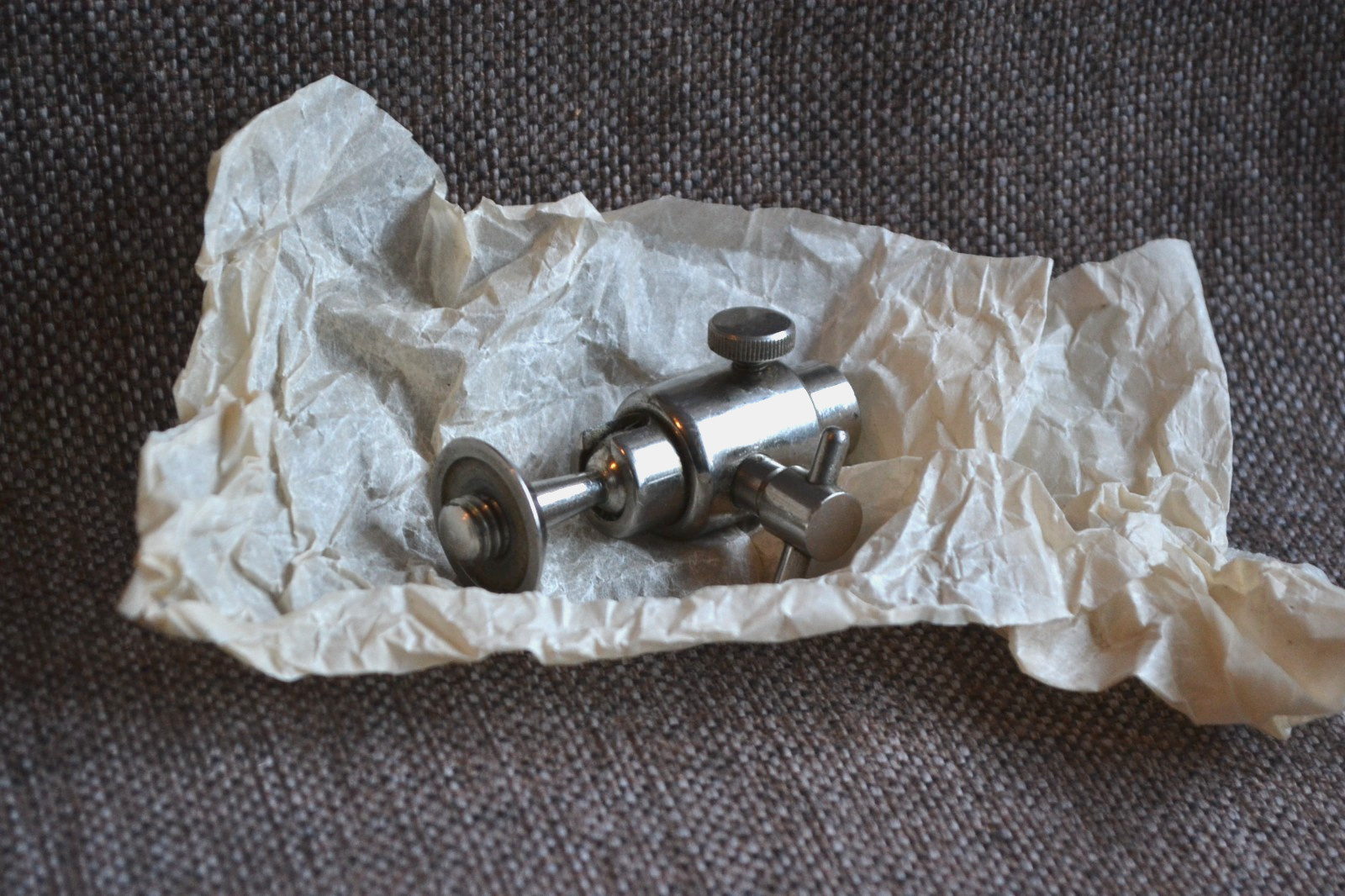 FED head (mounting) the first developments for a pocket tripod FED
