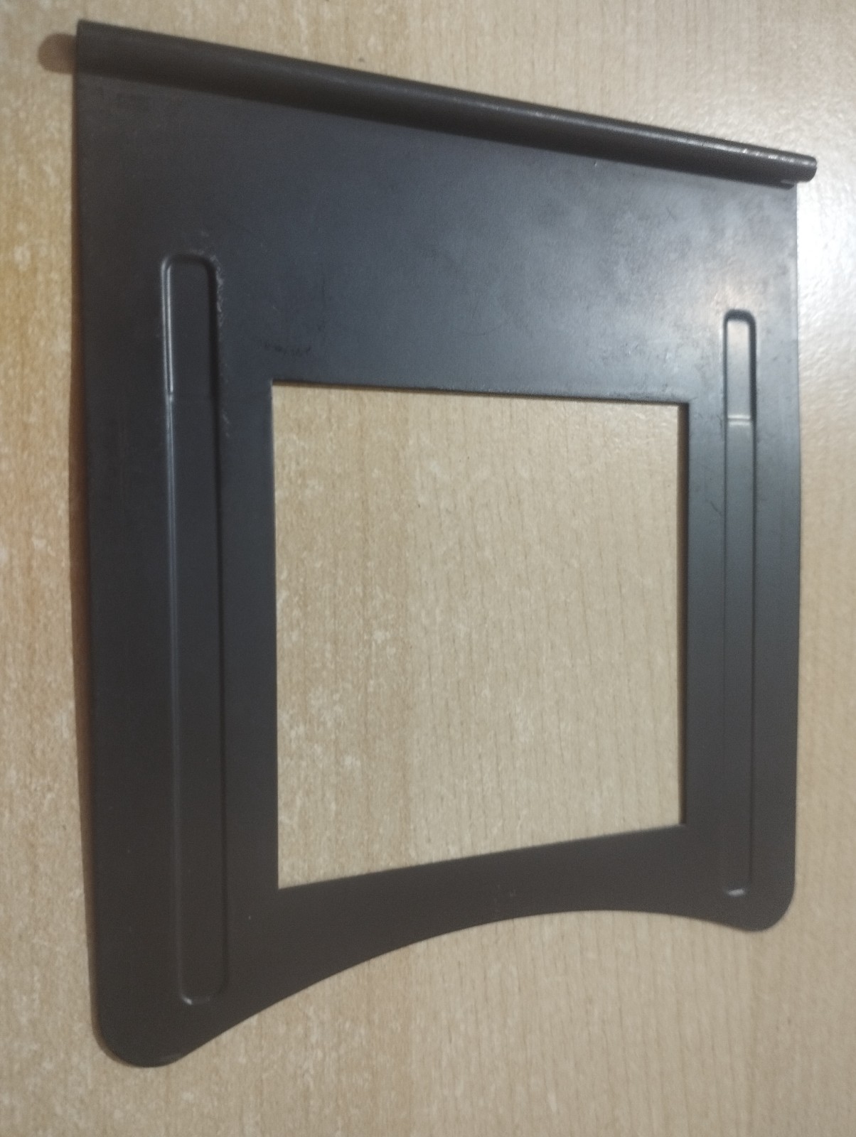 7 frames / masks in different sizes – see pictures. Used.