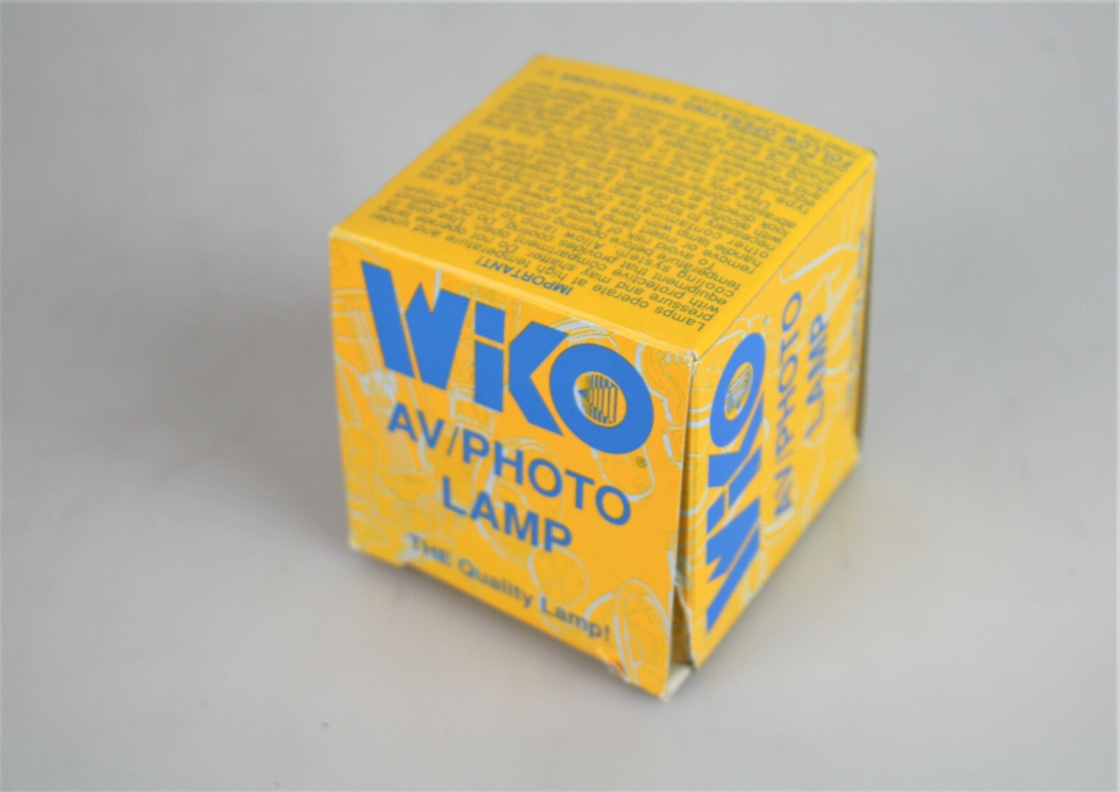 WIKO FHS AV/Photo Projector Lamp Bulb 82V 300W The Quality Lamp