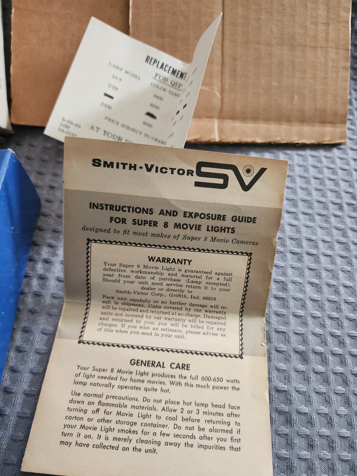 VINTAGE SMITH VICTOR MOVIE LIGHT FOR SUPER 8 CAMERAS MODEL Q1U