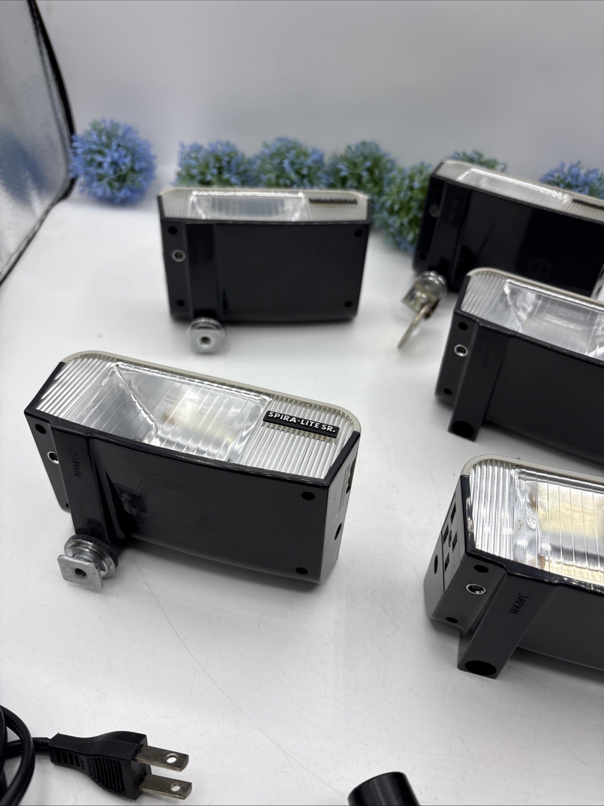 5 Vintage Spira-Lite SR Japan Photography Flash. WORKING