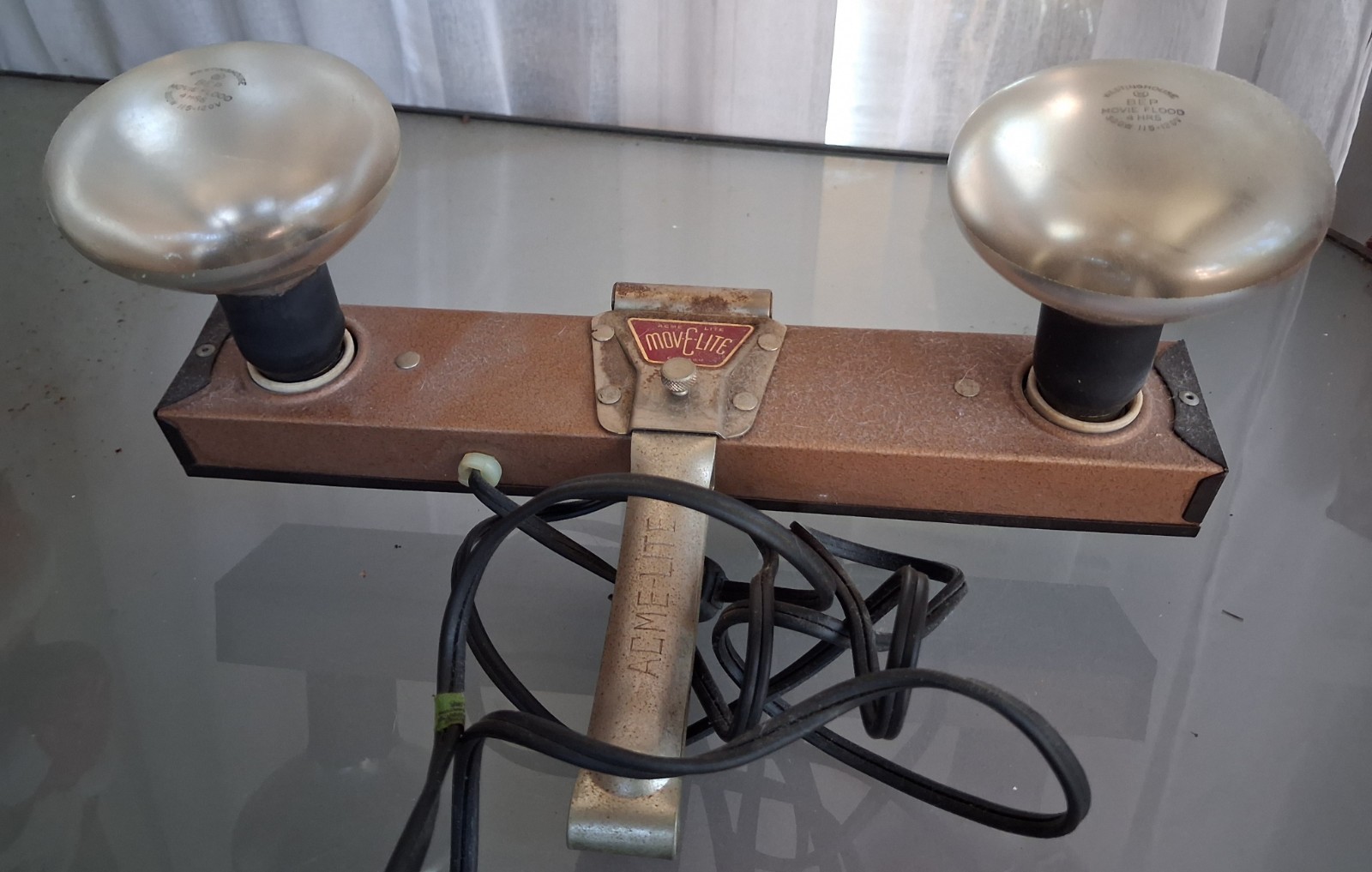 Vintage Acme-Lite Chicago Mov-E-Light, 1950s Camera Light Bar, Still Works