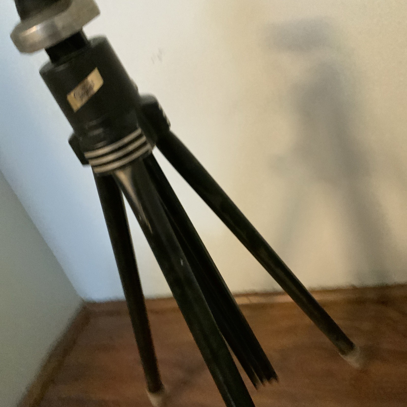 Vintage Star d Conquest Tripod Deco Style black and chrome retro noir