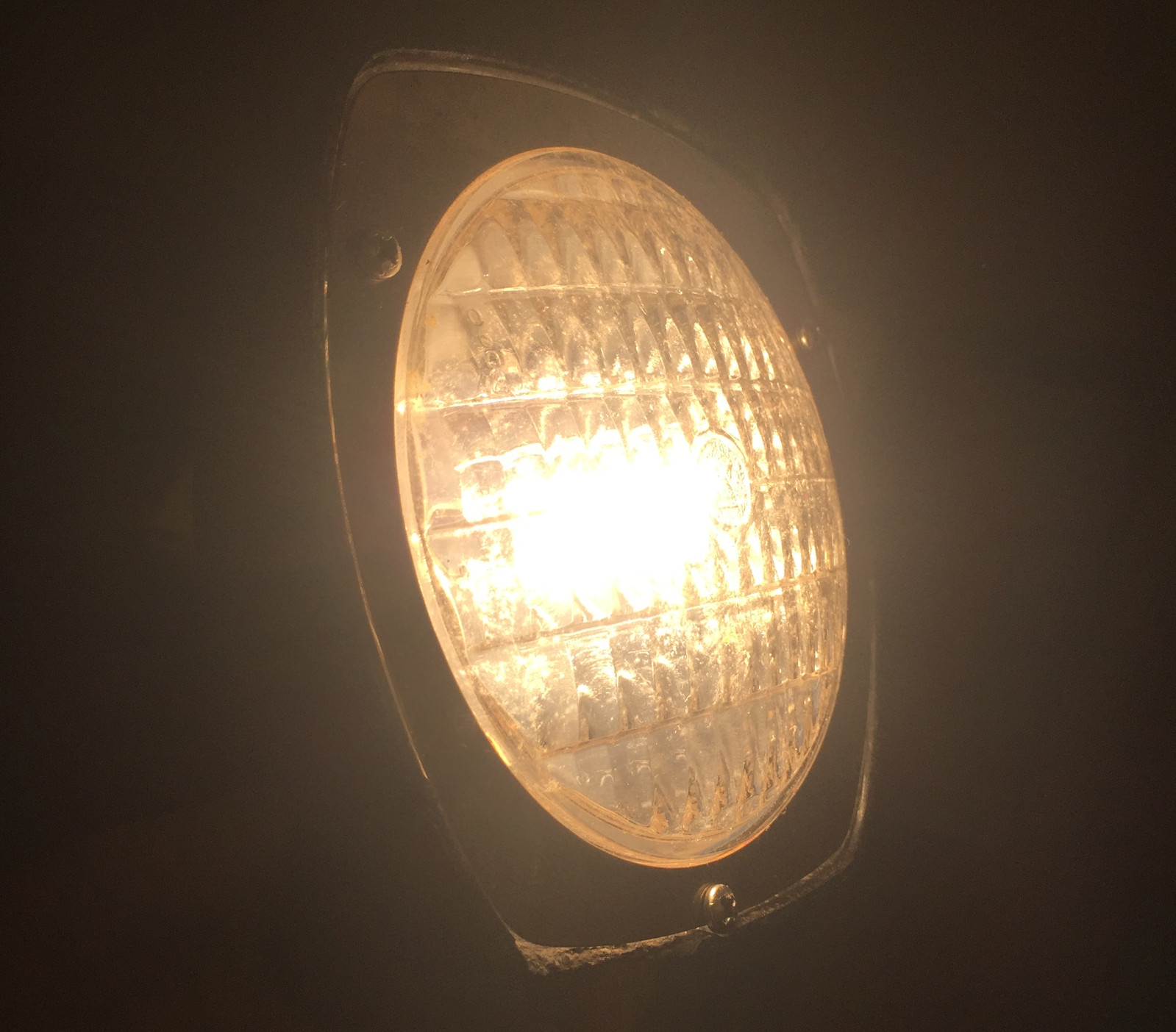 Super 8 movie camera light lamp Atlas Warner Corporation 650 watt 115 volt Works