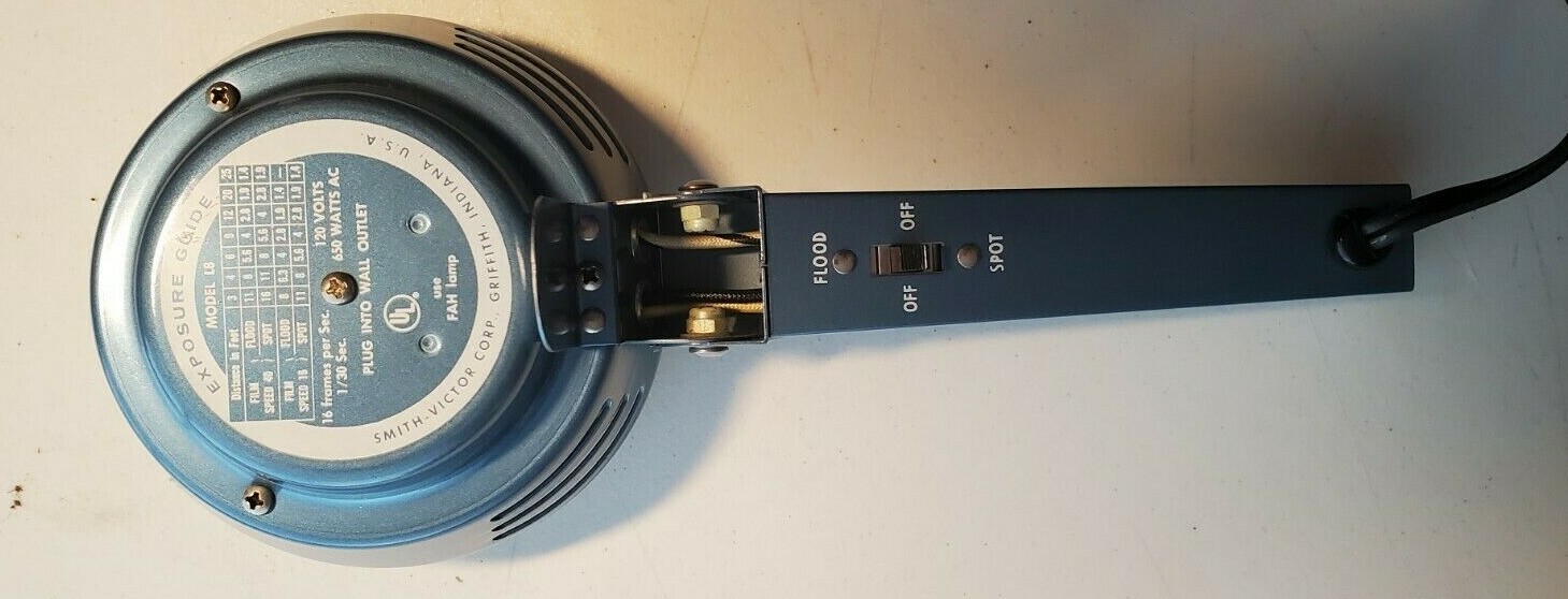 Smith Victor Movie Light L-8 Flood Spot Light Tested Working with original box